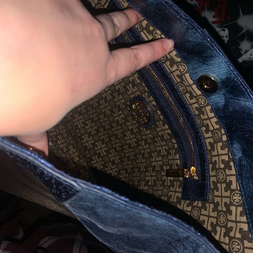 Tory Burch good carried